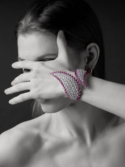 The Brilliance of Detail: Jewelry & Accessory Campaigns photo 11