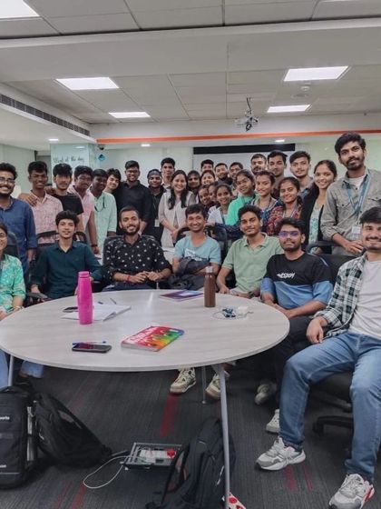 Inlingua - Corporate Language Training Corporate Training in Action photo 5