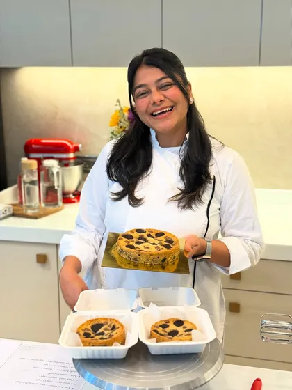 So happy after a successful online workshop for the viral Eggless Buttercake. It's a simple recipe that anyone can master, even without baking experience.