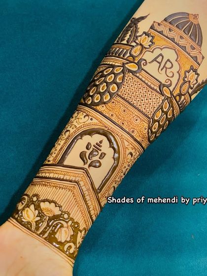 Intricate Bridal Mehendi photo 26