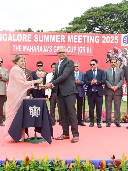 Dr. Pramoda Devi Wadiyar presenting The Maharaja's Gold Cup (Grade II). Sponsoring a memorial cup is a unique way to honor tradition while gaining significant brand exposure.