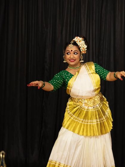 A student's solo performance at Jalahalli Ayyappa Temple, a wonderful example of a debut recital in a sacred space.