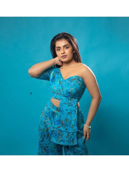 Anthariya Rentals - Gown & Contemporary Wear Rental Chic Indo-Western & Co-ord Sets photo 15