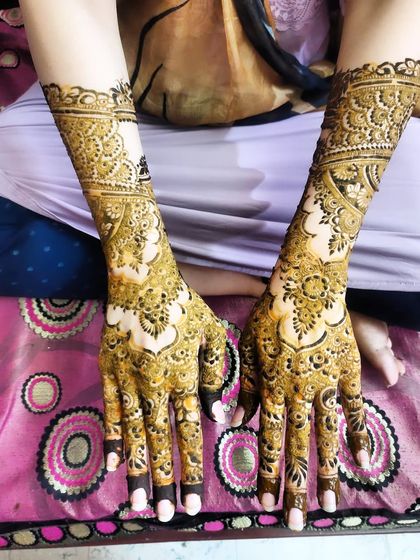 Hajira Mehendi Artist - Mehndi Artist Services Modern & Minimalist Designs photo 65