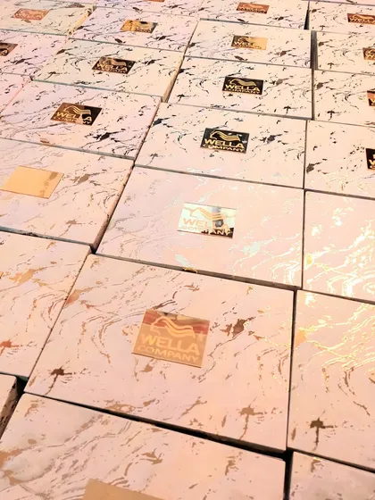 We designed these custom marble-print boxes with gold foil logos for a Wella Diwali campaign. The inside of each box was fitted with fairy lights for a magical unboxing moment.