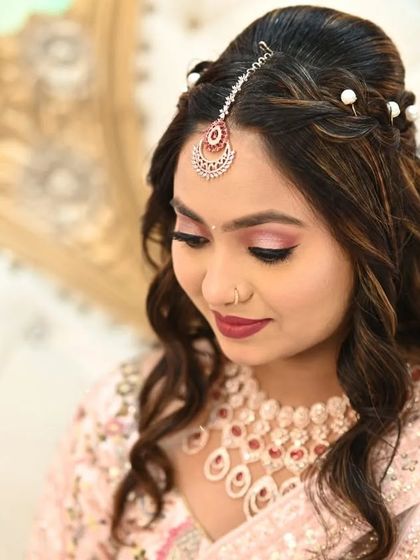 Engagement & Pre-Wedding Glam photo 6