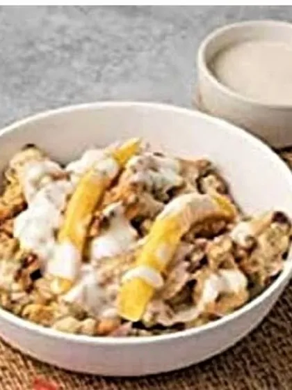 Trying to skip the bread? My shawarma bowl gives you all the good stuff: flavorful chicken, veggies, and my signature garlic sauce, all in one convenient bowl.