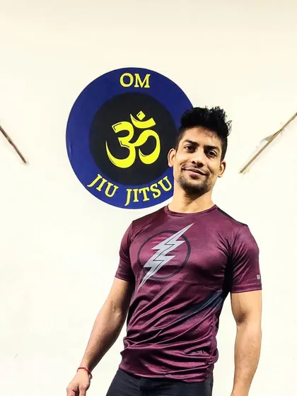 Sometimes you just have to train with the power of The Flash. I love this rashguard; it's all about speed and movement.
