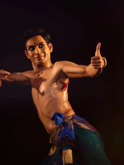 A playful and engaging moment from the Samarpan festival. Connecting with the audience and sharing the joy of the dance is an essential part of my performance philosophy.