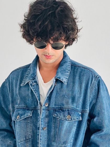 A portrait from the end of a wild year of touring. After over a hundred shows, I was excited to announce my exclusive festival residency at Raeeth in Goa.