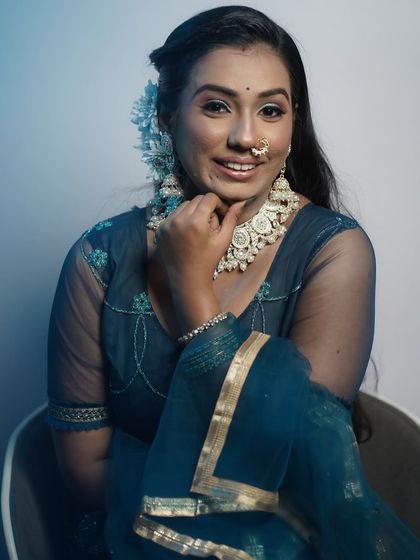 Glam Looks for Guests & Parties photo 19