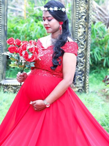 Costume Bank - Photoshoot & Videography Packages Maternity & Family Portraits photo 109