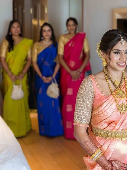 Friends & Family: The Heartbeat of the Wedding photo 7