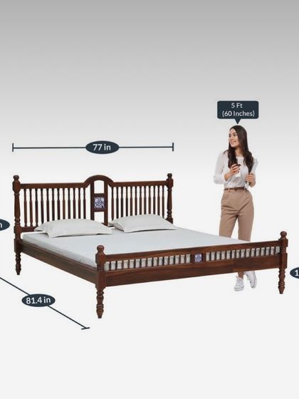 To help clients understand the scale of our furniture, we provide detailed dimensions. This solid Sal wood bed is a standard queen size, designed to offer a comfortable and commanding presence in the room.