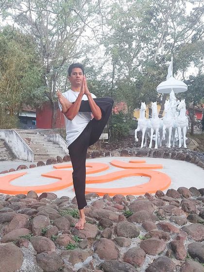 Kaushalam Yoga - Yoga Workshops Foundations: Breath, Balance & Meditation photo 4