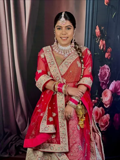 The complete bridal look. She looks like royalty.
