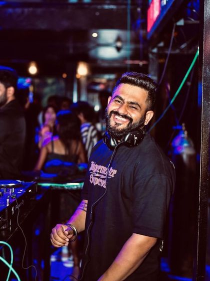 Ankit Kamra - Event DJ Services High-Energy Club Gigs photo 74