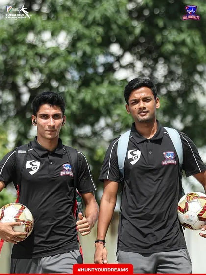 Focused and determined. Our players arriving for the final match of the championship.