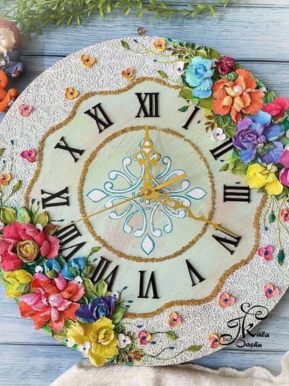Jashn-e-Kala by Sakshi - Custom Russian Sculpture Decor Custom Wall Clocks photo 6