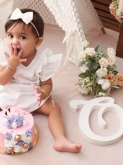 First Birthday & Cake Smash Fun photo 6