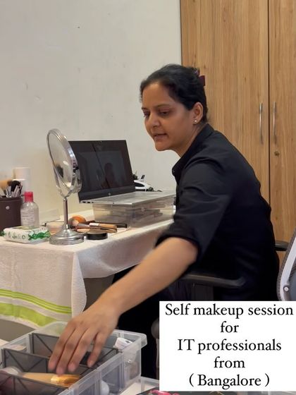 Shikha Agarwal - Personal Self-Makeup Classes My Teaching Style: One-on-One Sessions photo 73
