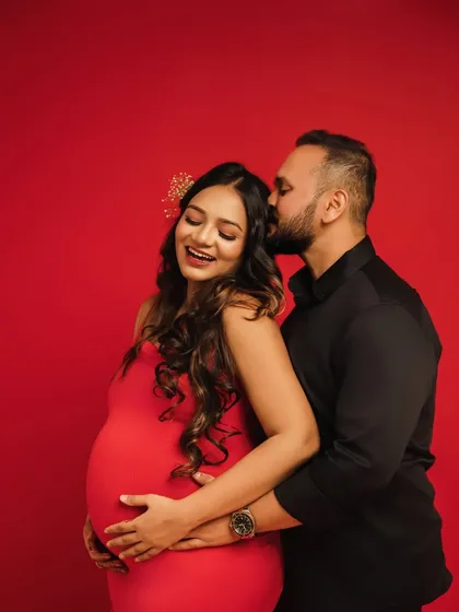 Whispered secrets and sweet moments. The connection between this couple is palpable in this intimate and loving portrait.