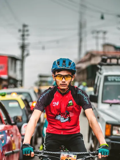 This is Kevi, our downhill and enduro specialist, during the MTB Meghalaya race. His intense focus and technical skill are what make him an incredible coach for anyone looking to improve their confidence and control on challenging descents.