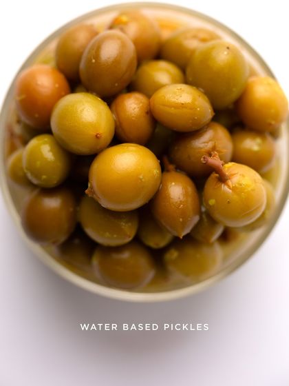 A top-down view of our Pickled Karvanda. This age-old preservation method enhances the flavour while retaining the natural goodness of the berries.