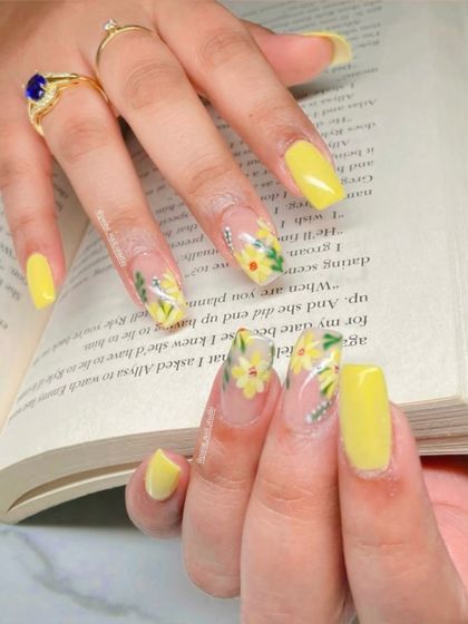 Intricate Hand-Painted Designs photo 11