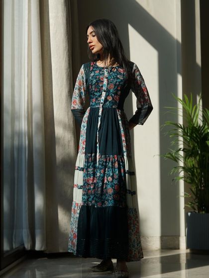 Karan - Fashion & Commercial Photography Elegant Ethnic Wear photo 40