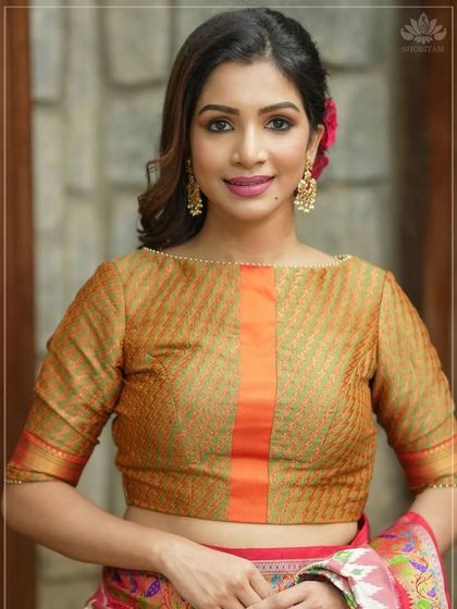 Elegant Earrings: Studs, Drops & Chandbalis photo 16