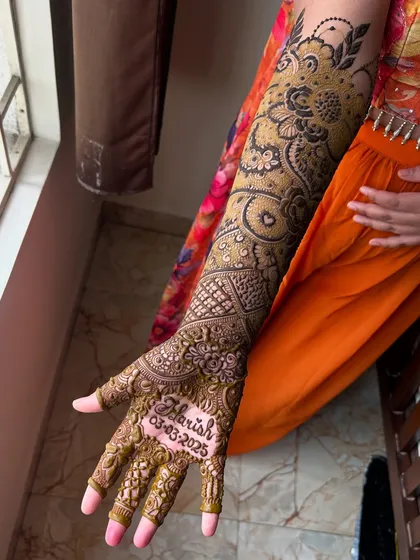 A beautiful bridal design that includes the bride's name, "Fariah," and her wedding date, making it a truly personal keepsake.