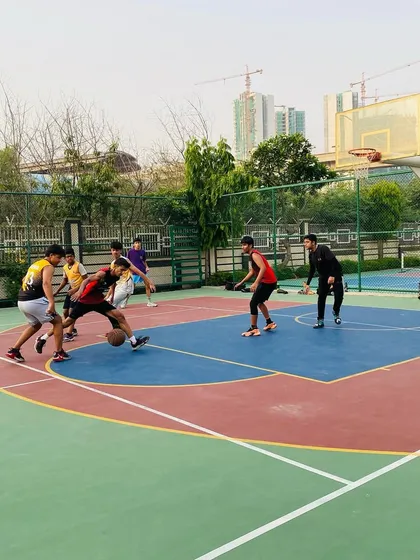 A player uses a crossover dribble to get past his defender. We teach a variety of moves to create separation.