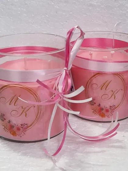 It brings me so much joy to create these personalized candles for your special moments. These were for a lovely 'Bride Tribe', customized with their initials to make the wedding day feel even more memorable. We can create custom designs with your choice of colors, fragrances, and messages.