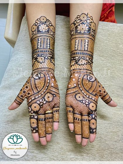 Intricate Full Bridal Mehendi photo 7