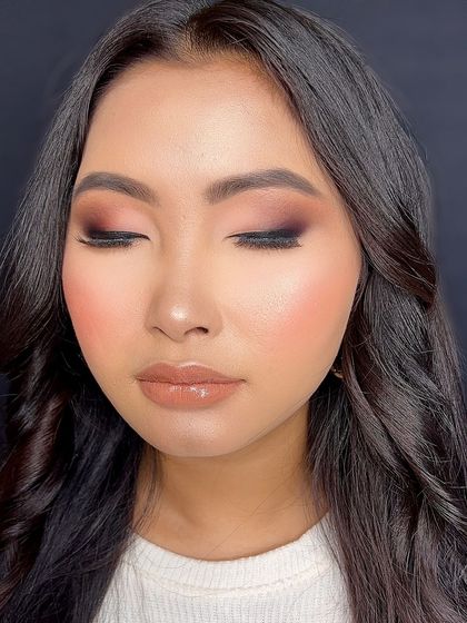 Soft hues for today. A simple, beautifully blended brown smokey eye with a glossy lip.