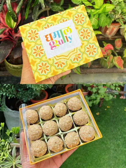 This is a box of pure winter comfort, my Gond ke Laddu. Made the traditional way with edible gond, pure ghee, and hand-crushed dry fruits, these laddus are a taste of home and a perfect, warming gift for the colder months.