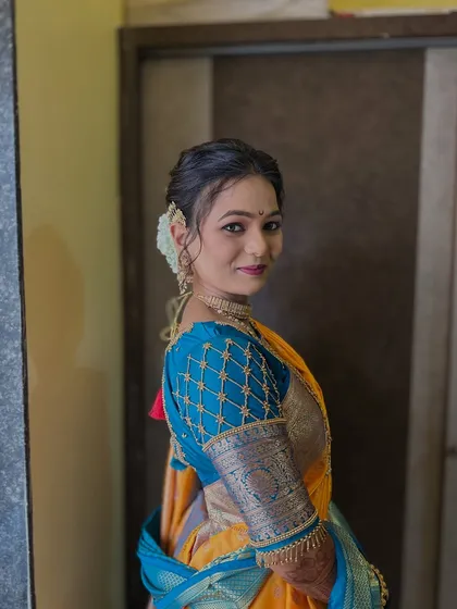 Another angle of this beautiful bride, ready for her wedding rituals.