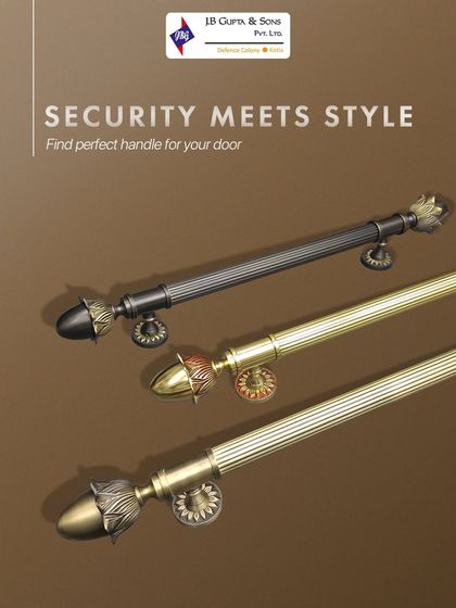 Security meets style. Find the perfect handle for your door from our collection of classic pull handles, designed for a strong hold and a timeless aesthetic.