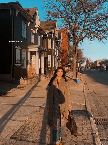 Another "golden hour" shot from Stratford, showing a slightly different pose and capturing the beautiful light.