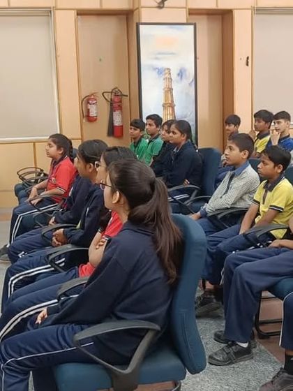 Interacting with students in a smaller group setting allows for more personalized questions and deeper learning about nutrition.