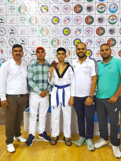 Nikhil Dhillon with his Bronze Medal at the 39th Delhi State Cadet and Junior Taekwondo Championship.