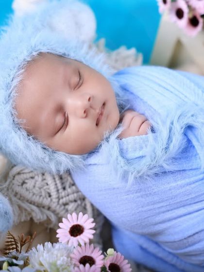 Newborn Dreams: The First Few Weeks photo 41