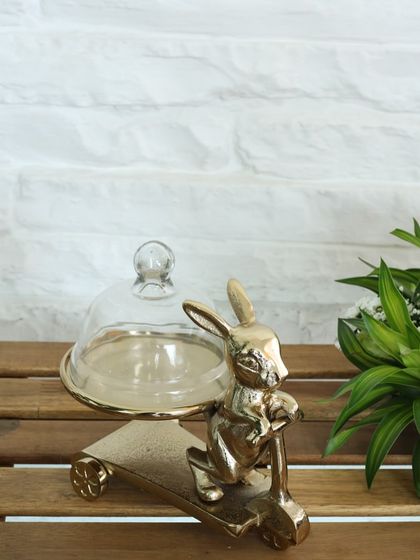 Elevated Displays: Serving & Cake Stands photo 6