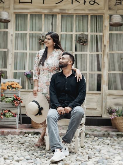 Somesh Chaurasiya - Pre-Wedding Photoshoot & Film City Love: Urban & Cafe Shoots photo 13
