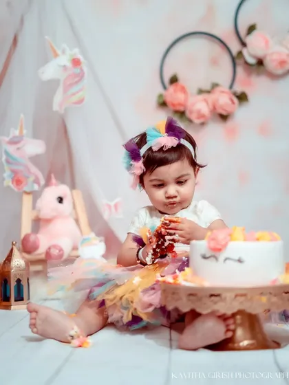 A first birthday is pure magic. This unicorn-themed cake smash is one of my most popular setups, designed to be as fun and whimsical as your little one. We let them get messy and capture their genuine delight.