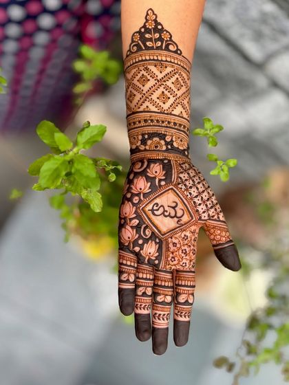 Mitali - Mehendi for Special Occasions Celebrating New Beginnings: Baby Shower Mehendi photo 57