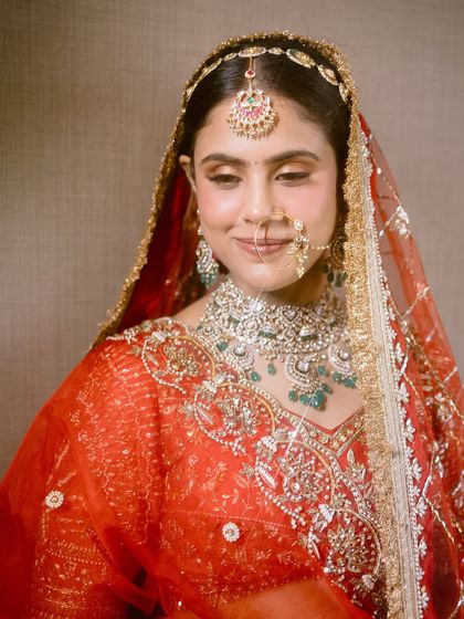 Timeless Red Brides photo 11