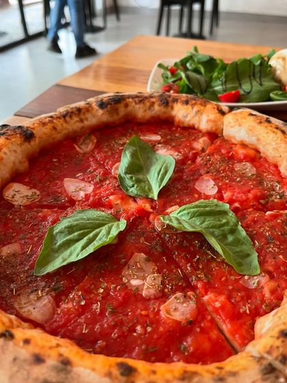 Get saucy with our Marinara Pizza. It's love at first bite!