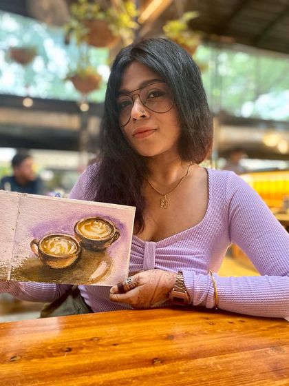 Coffee dates are a must. Here I am with a quick watercolor sketch of our coffee cups, a small memory from a lovely afternoon.